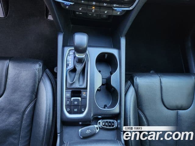 Hyundai Santa Fe TM Exclusive Special, 2019 16