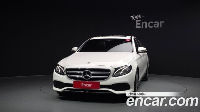 Mercedes-Benz E-класс W213 Avantgarde, 2019 3