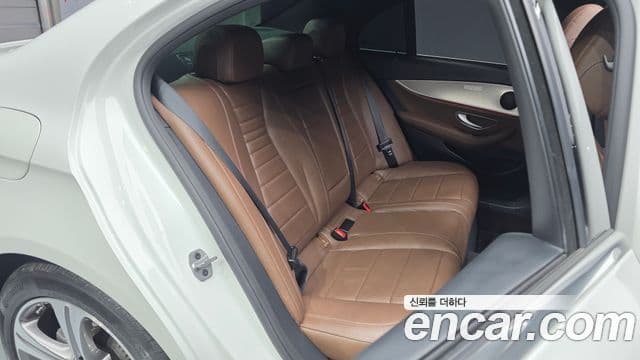 Mercedes-Benz E-класс W213 Avantgarde, 2019 12