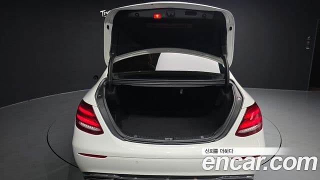 Mercedes-Benz E-класс W213 Avantgarde, 2019 20