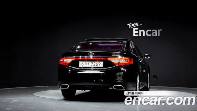 Hyundai Grandeur HG Premium, 2015 4