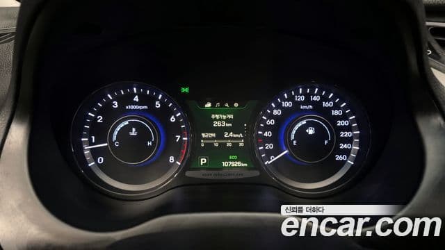 Hyundai Grandeur HG Premium, 2015 8