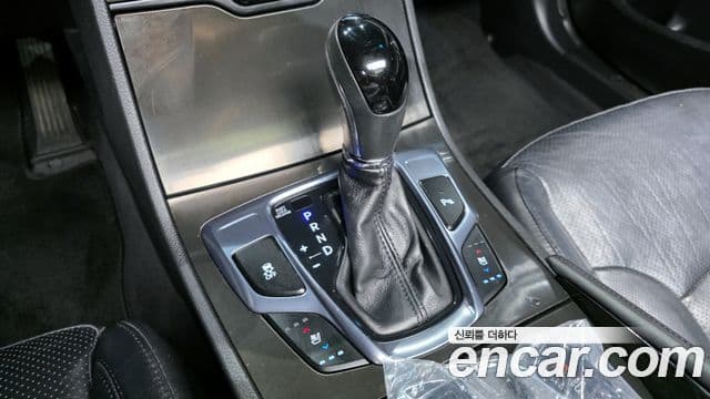 Hyundai Grandeur HG Premium, 2015 9