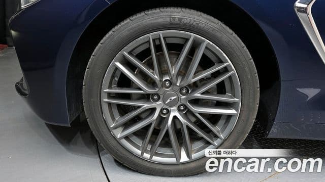 Genesis G70 Supreme, 2018 все фото