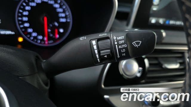 Genesis G70 Supreme, 2018 13