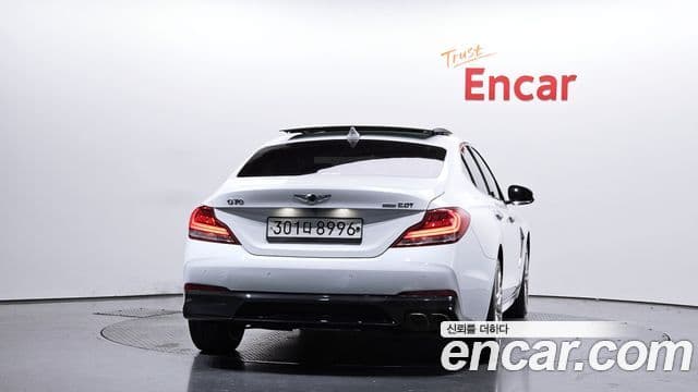 Genesis G70 Elite, 2019 4