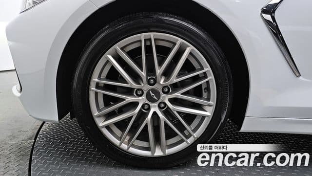 Genesis G70 Elite, 2019 все фото