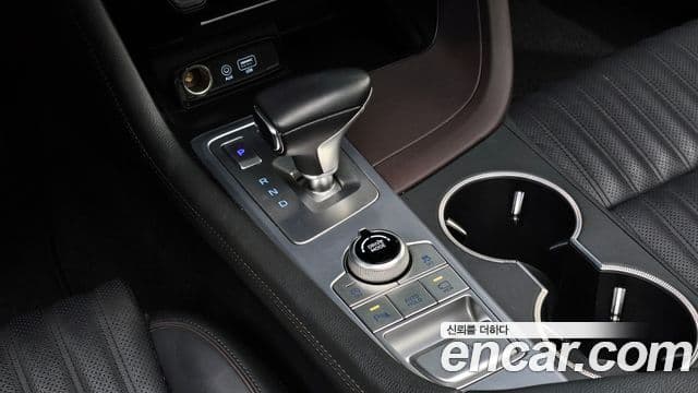 Genesis G70 Elite, 2019 9