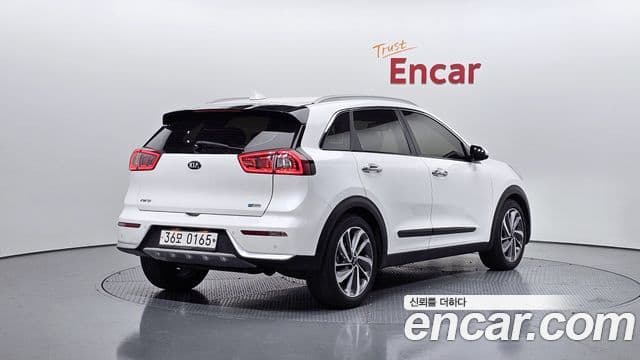 Kia Niro Noblesse, 2017 2