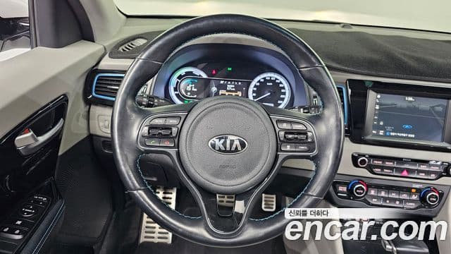 Kia Niro Noblesse, 2017 13