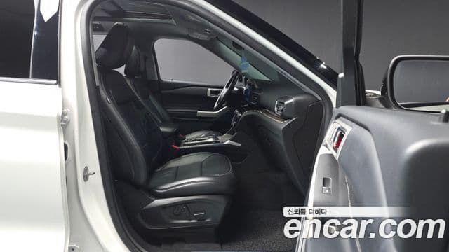 Ford Explorer 6세대, 2022 11