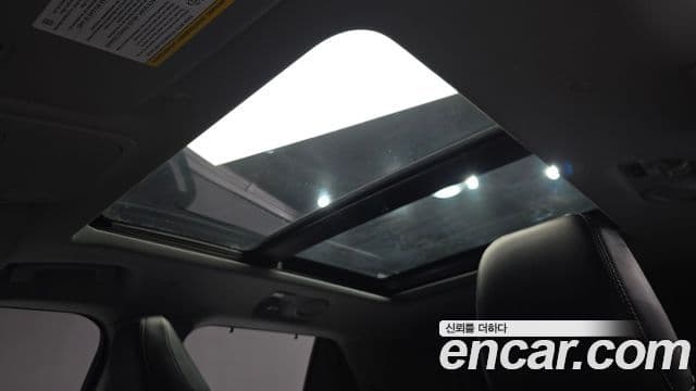 Ford Explorer 6세대, 2022 19