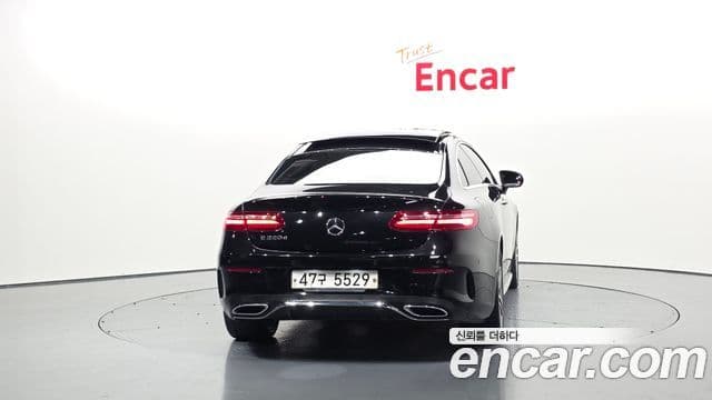 Mercedes-Benz E-класс W213 E220d купе, 2017 4