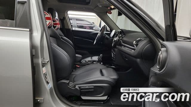 Mini Cooper 클럽맨 2세대, 2023 11