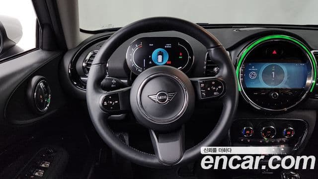 Mini Cooper 클럽맨 2세대, 2023 13