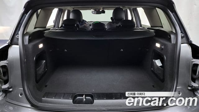 Mini Cooper 클럽맨 2세대, 2023 20