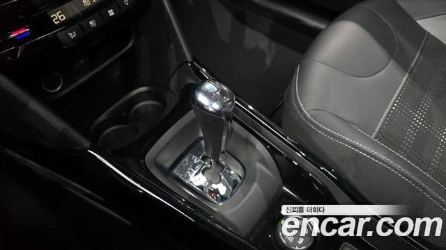 Peugeot 2008 1.6 BlueHDi Allure GC, 2018 9