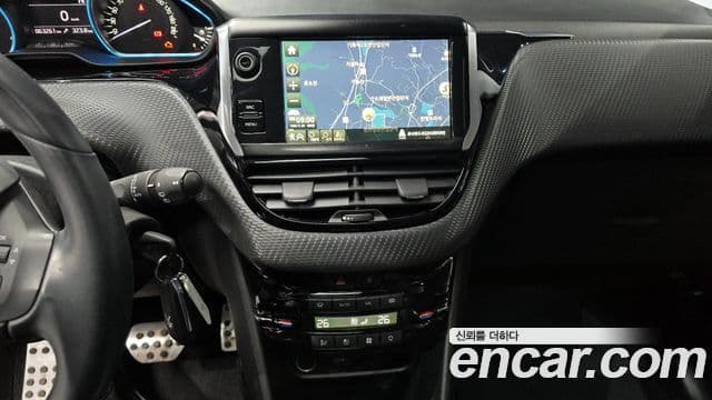 Peugeot 2008 1.6 BlueHDi Allure GC, 2018 16