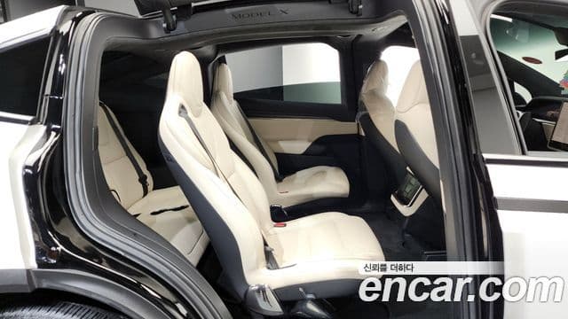 Tesla модель X Plaid, 2023 12