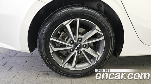 Kia The / новый New K3 2세대 Prestige, 2022 все фото