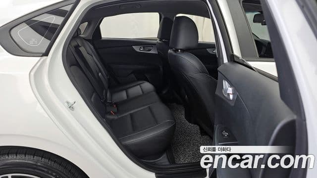 Kia The / новый New K3 2세대 Prestige, 2022 12