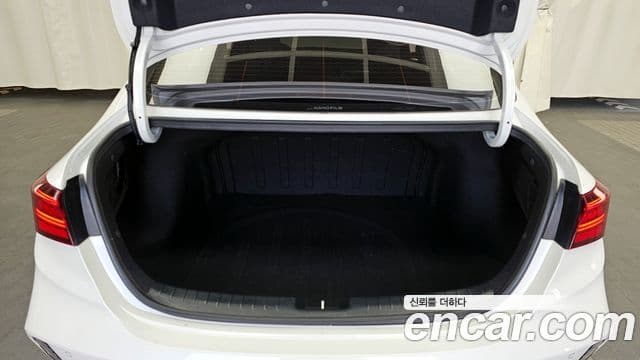 Kia The / новый New K3 2세대 Prestige, 2022 20