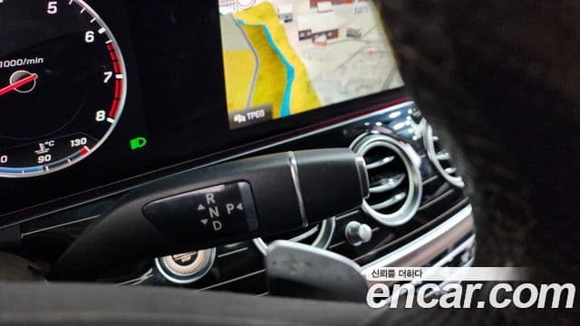 Mercedes-Benz E-класс W213 Exclusive, 2018 9