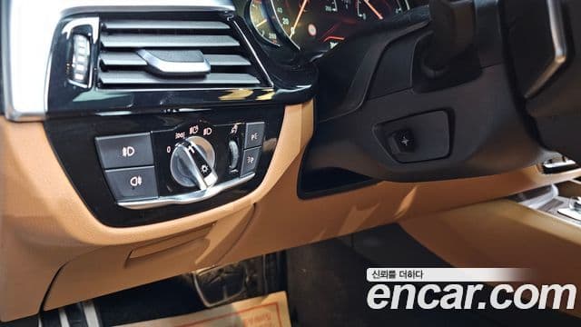 BMW 5시리즈 (G30) 520d M Sport Plus, 2017 13