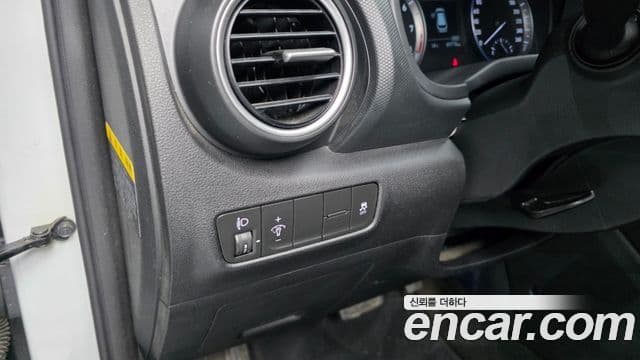 Hyundai Kona Modern, 2018 17