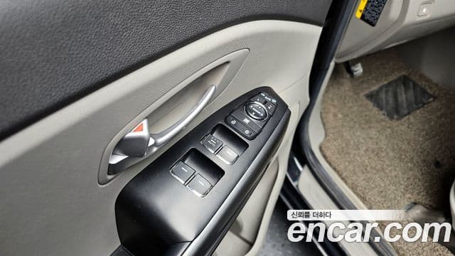 Kia All New Carnival Luxury, 2016 18