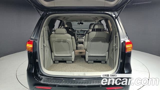 Kia All New Carnival Luxury, 2016 20