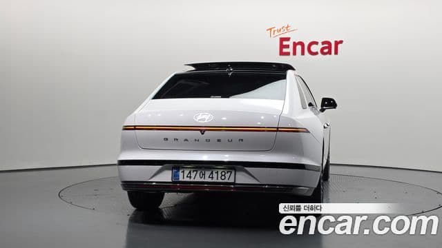 Hyundai Grandeur гибрид (GN7) Calligraphy, 2026 4