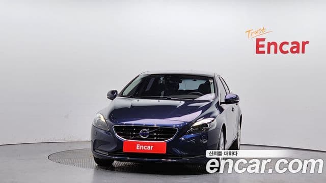 Volvo V40 2세대, 2015 3