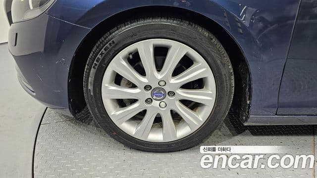 Volvo V40 2세대, 2015 все фото