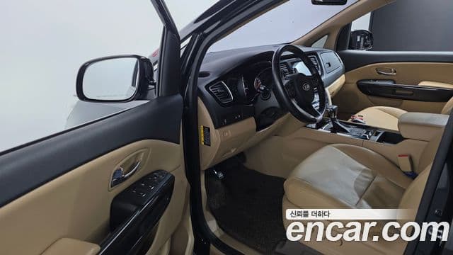 Kia All New Carnival Prestige, 2017 11