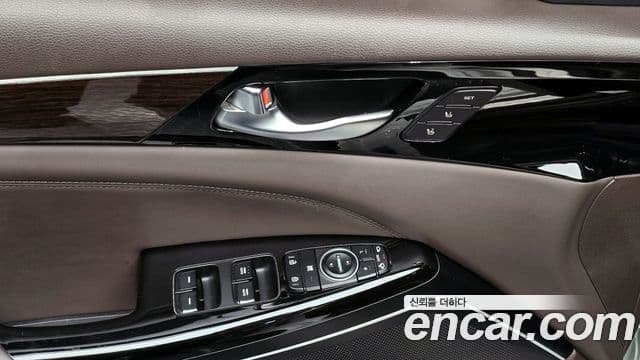 Kia All New K7 гибрид Noblesse, 2017 18