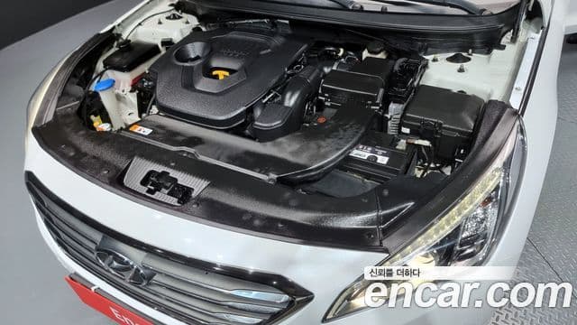 Hyundai LF Sonata Special, 2016 6