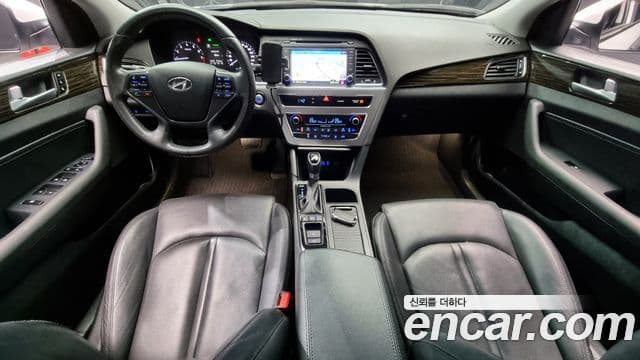 Hyundai LF Sonata Special, 2016 7
