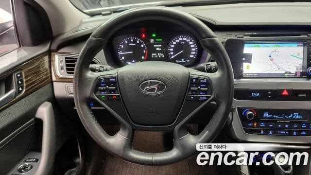 Hyundai LF Sonata Special, 2016 14
