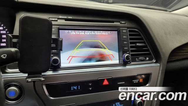 Hyundai LF Sonata Special, 2016 16