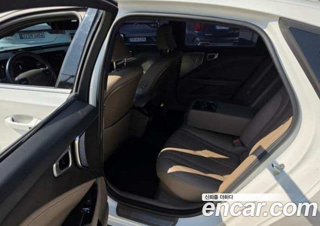 Kia K8 гибрид Noblesse Light, 2023 11