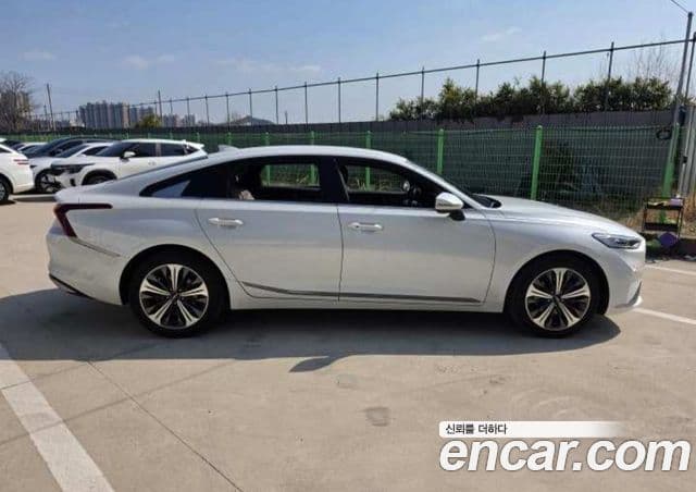 Kia K8 гибрид Noblesse Light, 2023 12