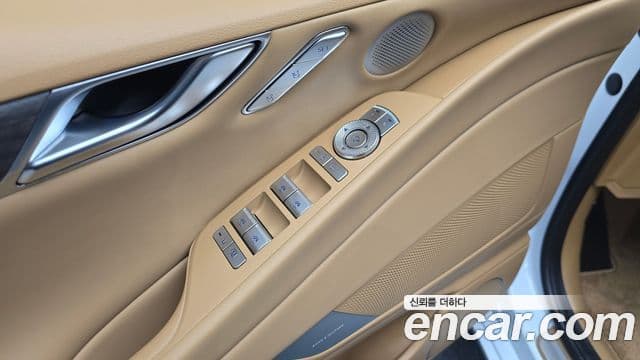 Genesis G80 (RG3) бензин 2.5 турбо AWD, 2025 17