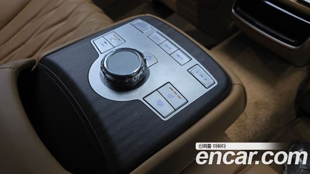 Genesis G80 (RG3) бензин 2.5 турбо AWD, 2025 18