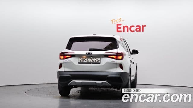 Kia Seltos Trendy, 2022 4