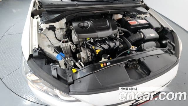 Hyundai Avante AD 1.6 GDI Value Plus, 2018 6