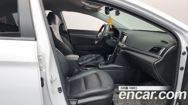 Hyundai Avante AD 1.6 GDI Value Plus, 2018 11