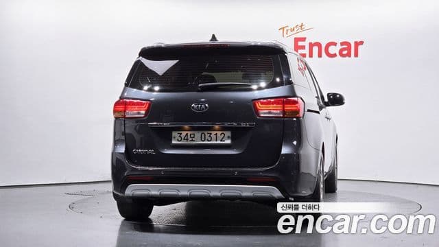Kia All New Carnival Prestige, 2017 4