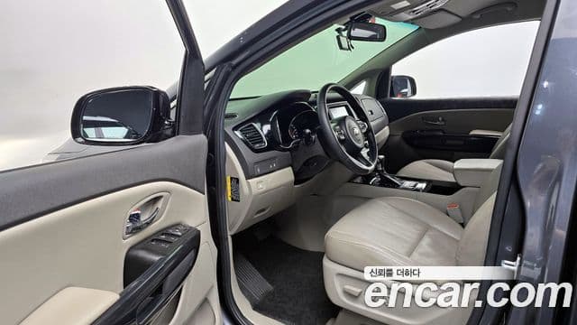 Kia All New Carnival Prestige, 2017 11
