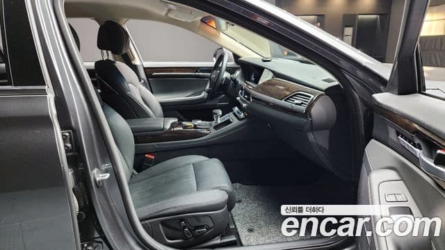 Genesis G90 Luxury, 2019 10